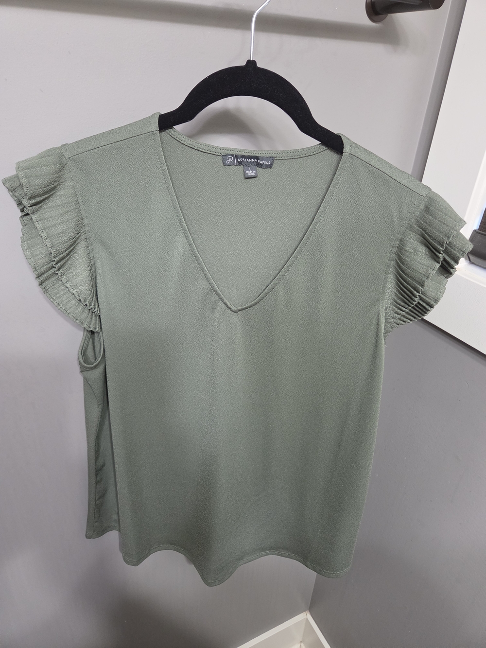 Adrianna Papell Olive Green V-Neck Flutter Sleeve Blouse